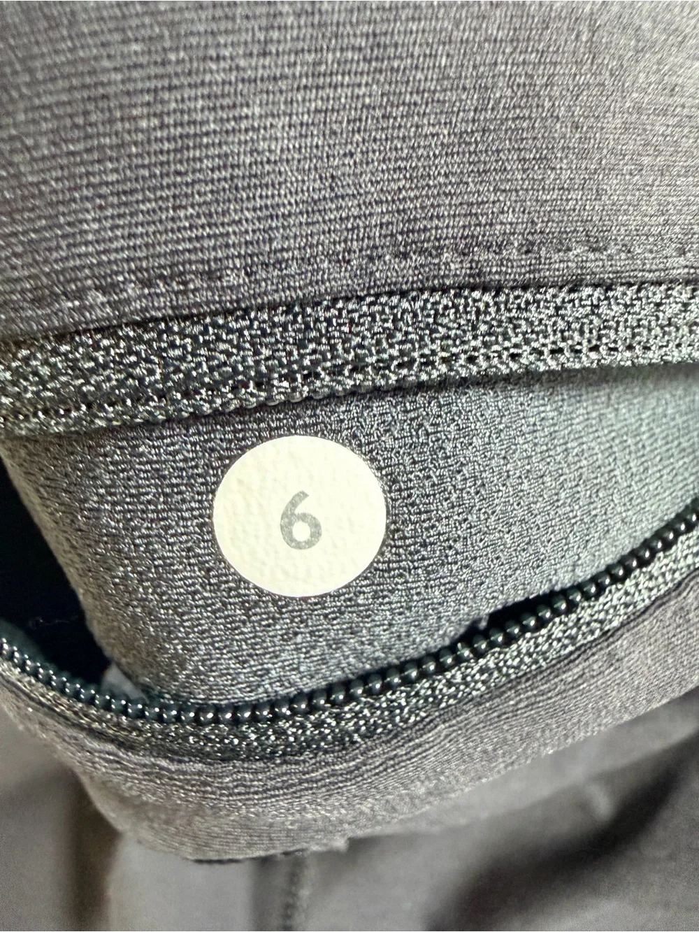 Lululemon Black Tight Stuff Tight Legging Reflective Pattern Scallop Hem Size 6